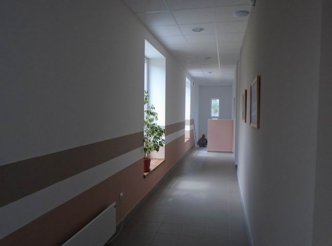 Veszprém Egyetemváros részén felújított 354 m2-es irodaház eladó. 6